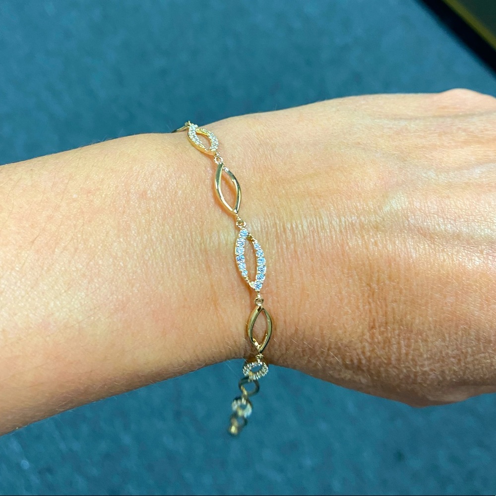 Solid Real 14K Yellow Gold CZ Infiniti Bracelet - Picture 3 of 8